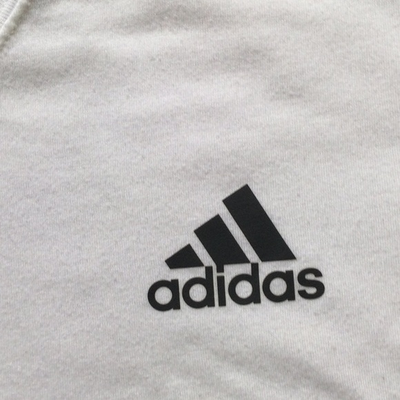 Men’s Adidas t-shirt - Picture 3 of 3